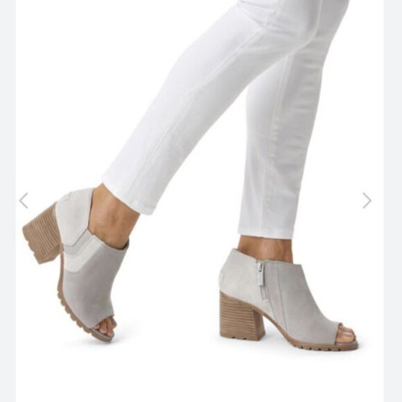 Sorel Nadia Ankle Bootie Shoes sz 8.5 in color Dove Chunky Block Heel Open Toe - Picture 1 of 12